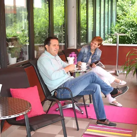 Uvs Hotel